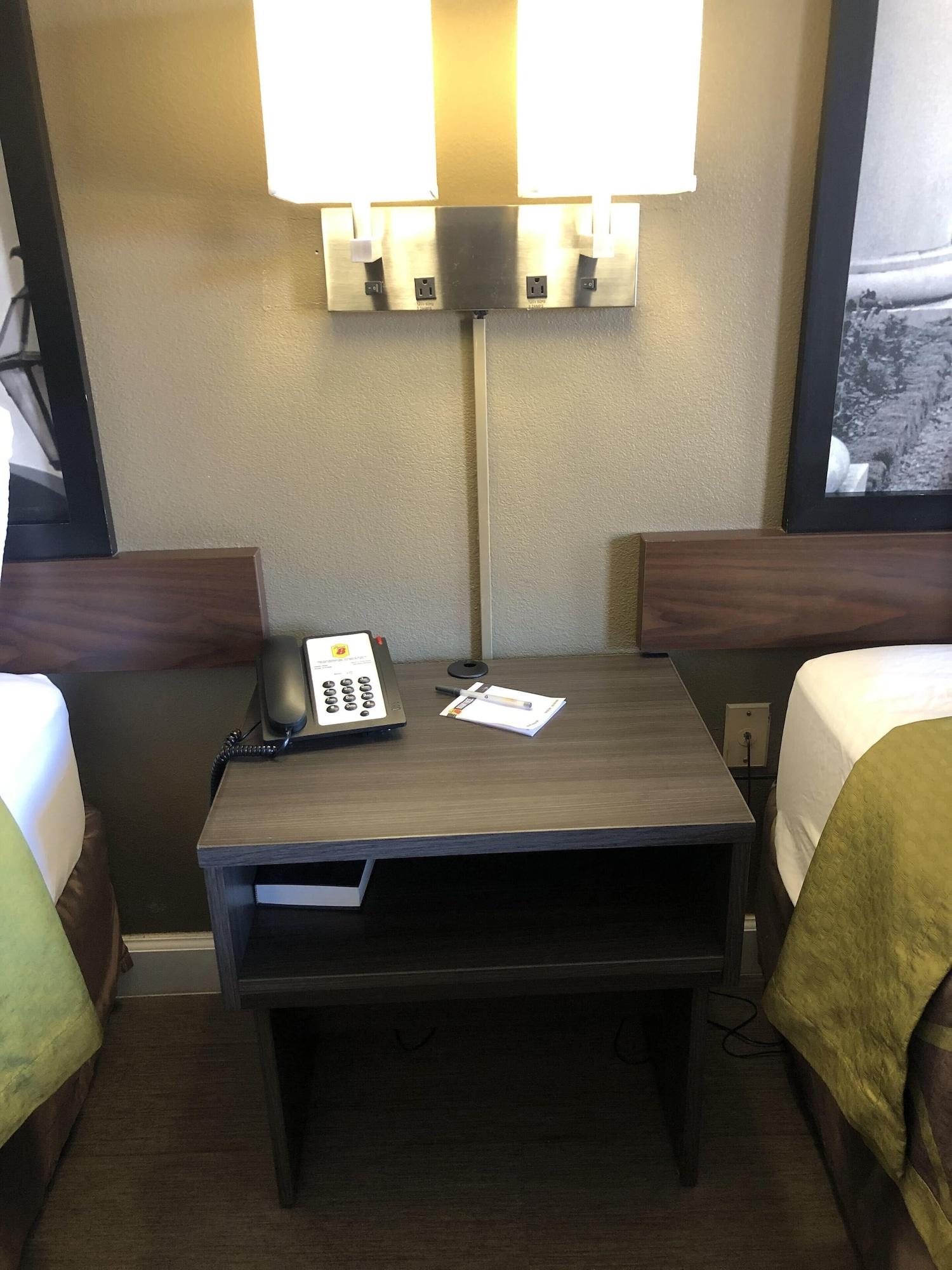 Super 8 By Wyndham Orangeburg Near I-26 Hotel Екстериор снимка