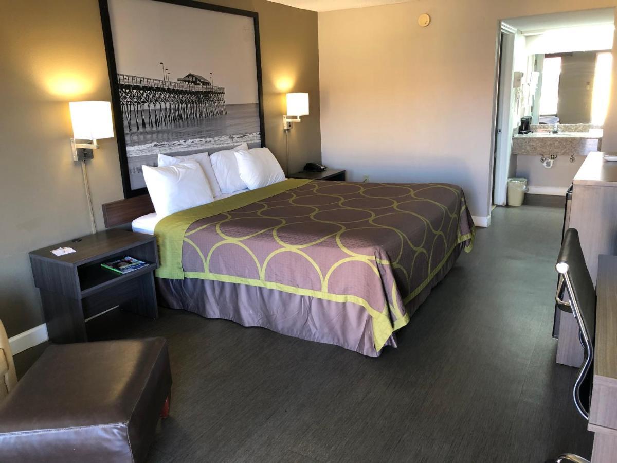Super 8 By Wyndham Orangeburg Near I-26 Hotel Екстериор снимка