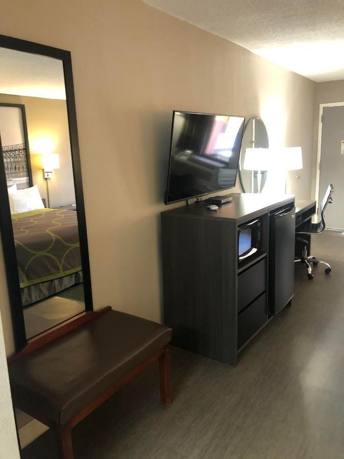 Super 8 By Wyndham Orangeburg Near I-26 Hotel Екстериор снимка